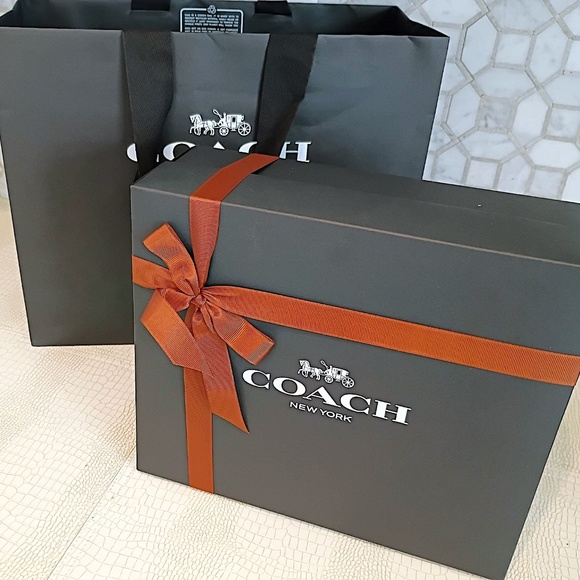 Rare New (Cream/Beige) Coach Remi Satchel No. A2381-1317 - Picture 3 of 14